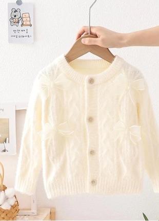 Теплая нарядная кофточка для девочки