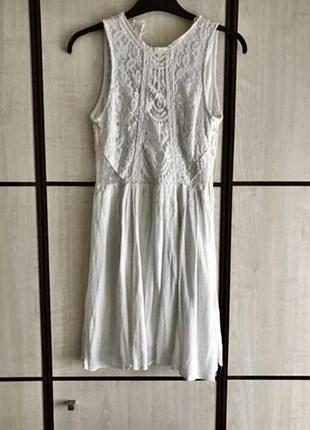 Платье белое с кружевом8 фото