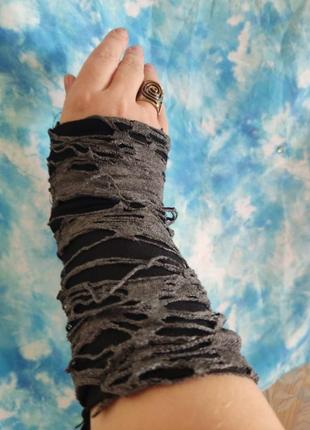 Готические эмо панк опиум дырявые митенки нарукавники