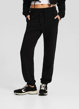 Штани спортивні трикотажні, розмір s, фірми bershka