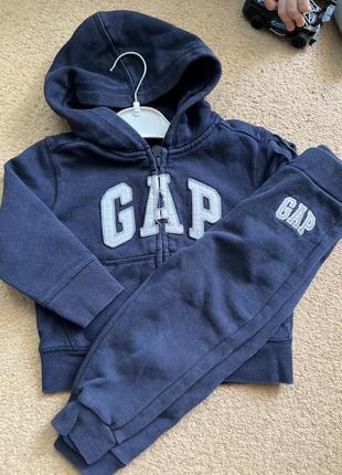 Костюм gap