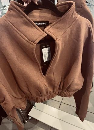 Кроп топ укорочений