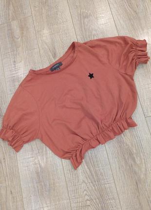 Топ кроп с вышитой звездочкой primark с рукавами фонариками.