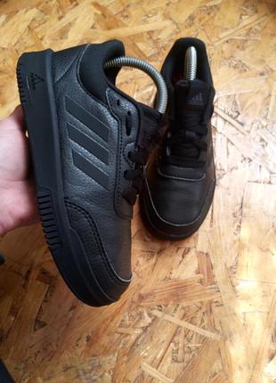 Кроссовки adidas tensaur sport