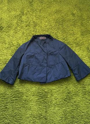 Цікавий жакет накидка peserico