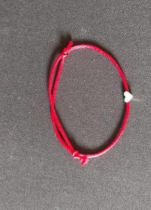 Браслет красная нить с сердечком