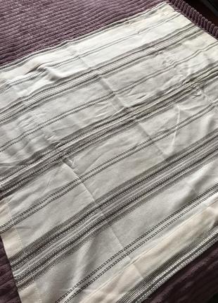 Штора, скатерти, отрез ткани с вышивкой в украинском стиле