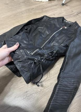 Куртка кожи.заменитель/кожанка