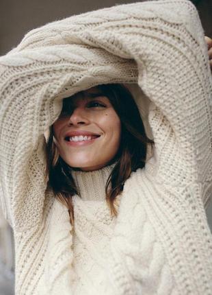 Плетений трикотажний светр