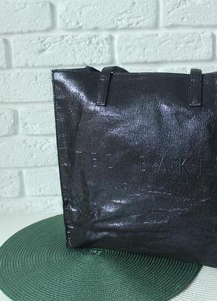 Дуже класна сумка ted baker.