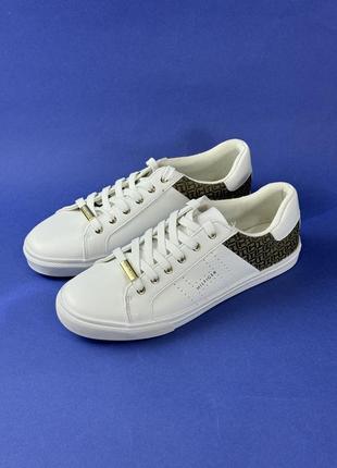 Жіночі стильні білі кеди tommy hilfiger lorio 42 розмір
