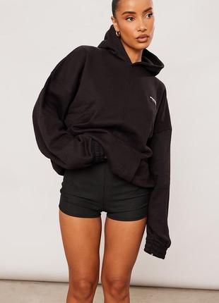 Чорне худі оверсайз prettylittlething