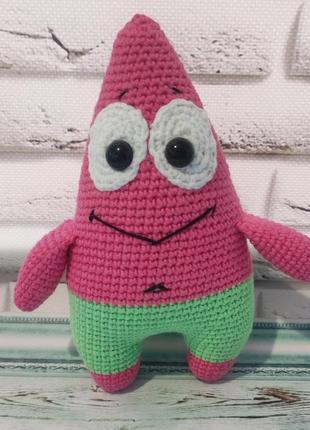 Патрік стар. в'язана м'яка іграшка, сувенір ручної роботи, амігурамі гачком, подарунок дитині