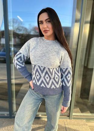 Женский свитер в цветах 7