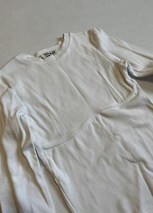 Джемпер білого кольору