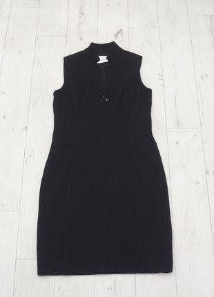 Черное классическое платье от бренда akris punto модель карандаш