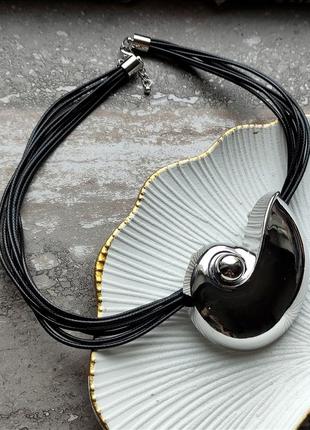 Колье-конфет в стиле zara -мушля.