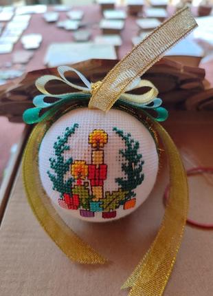 Новорічні прикраси