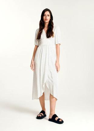 Нова сукня reserved, p.l