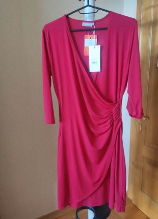 Великолепное красное платье 36 s