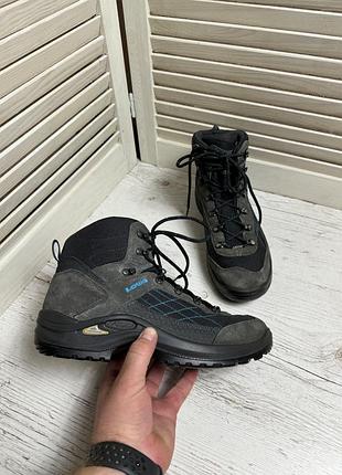 Трекінгові черевики lowa taurus