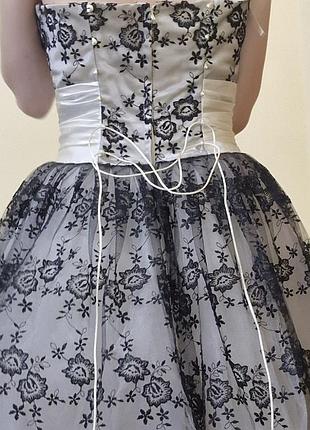 Платье до колена праздничное, на выпускной