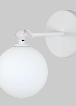Бра "globe wall light" с белым корпусом и белым матовым плафоном 10 см (61-w100f-1 wh+clwh)