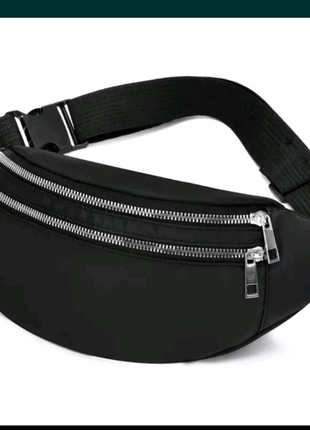 Чорна поясна сумка бананка