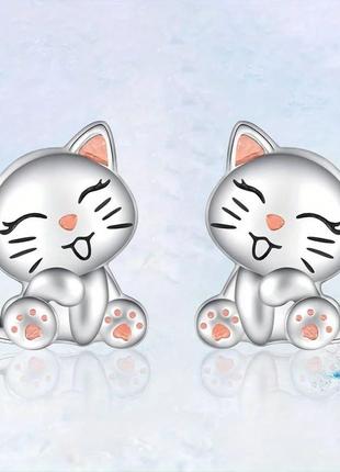 Милые серьги гвоздики в виде радостных котят серьги котики серебристого цвета 1.1 см