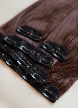 Ровные светло коричневые накладные волосы на заколках