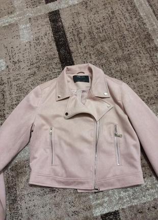 Продам жіночу куртку ніжно рожевого кольору2 фото