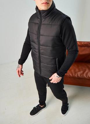 Спортивная мужская жилетка дутая безрукавка стильный жилет черная7 фото