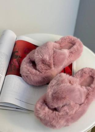 Меховые тапочки комнатные на платформе домашние тапули пушистые с мехом и открытым носком х розовые