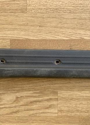 Накладка порогу заднього правого mitsubishi pajero sport mr227560