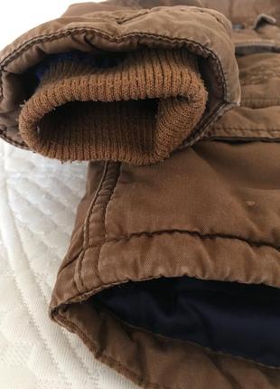 Тепла коричнева куртка8 фото