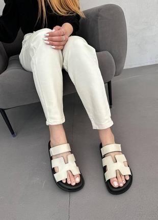 Слайдеры женские кожаные, шлепанцы, бежевые