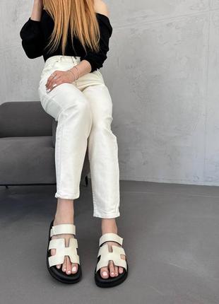 Слайдеры женские кожаные, шлепанцы, бежевые