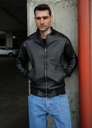 Якісний, стильний бомбер з еко-шкіри