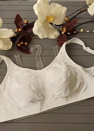 Білий спортивний бюстгальтер без кісточок 90 с