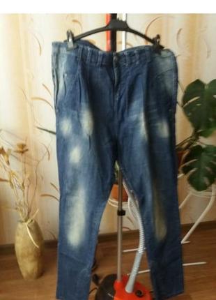 Джинси з потертостями.р.48/52. подарю.