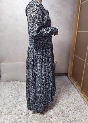 Платье макси с длинным рукавом