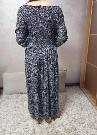 Платье макси с длинным рукавом