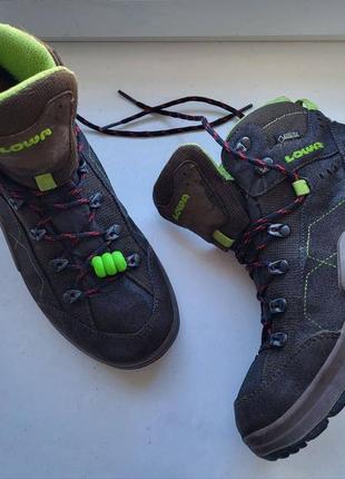 Осенне-зимние ботинки на мембране gore tex lowa kody
