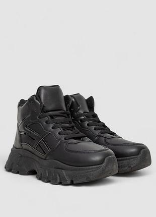 Кросівки жіночі на хутрі