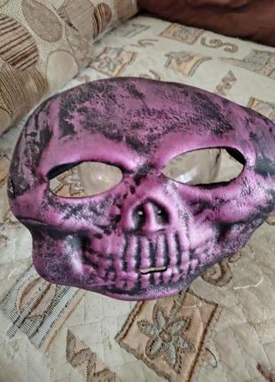 Маска на хеллоуин