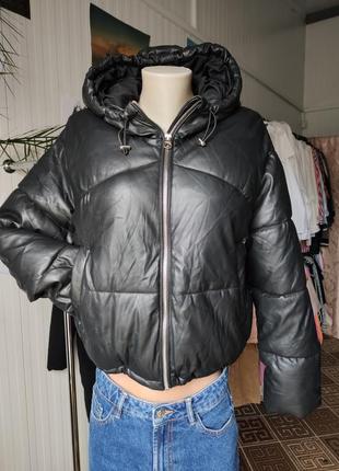 Куртка  жіноча bershka
