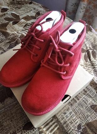 Ботинки замшевые, новые,женские,зимние.