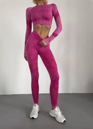 Женский костюм для спорта и фитнеса комплект для фитнеса лосины пуш ап и рашгард розовый4 фото