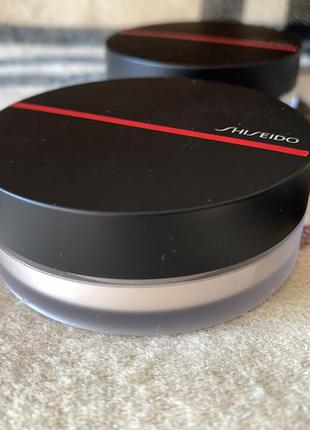 Розсипчаста пудра для обличчя shiseido matte / mat synchro skin invisible silk loose powder5 фото