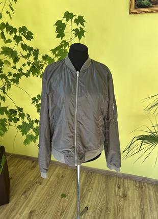 Бомбер женский